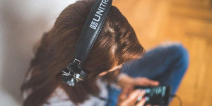 Beitragsbild des Blogbeitrags Gespräche führen mit Hirn und Herz auf Audible