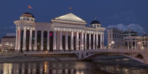 Beitragsbild des Blogbeitrags Skopje: Sehenswürdigkeiten in der unterschätzten Stadt