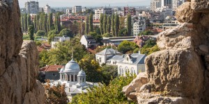 Beitragsbild des Blogbeitrags Backpacking durch Bulgarien: Unser 3-Städte-Trip mit dem Zug