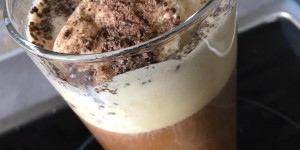 Beitragsbild des Blogbeitrags Eiskaffee mit Vanilleeis