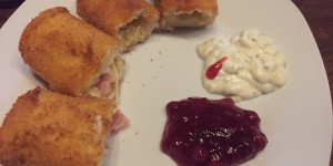 Beitragsbild des Blogbeitrags Gebackene Schinken-Käse-Röllchen