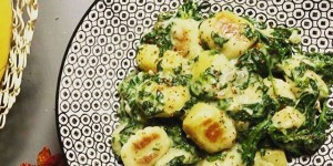 Beitragsbild des Blogbeitrags Gnocchi in Spinat-Käsesauce 