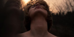 Beitragsbild des Blogbeitrags Wie du dich mit Selbstliebe und Verbundenheit abgrenzen kannst