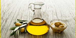 Beitragsbild des Blogbeitrags Ist Olivenöl gesund? 5 Fakten, die Dich überzeugen werden