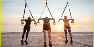 Beitragsbild des Blogbeitrags Schlingentrainer Test 2021 – die Top 3 Sling-Trainer + Übungen