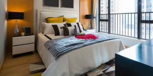 Beitragsbild des Blogbeitrags Boxspringbett Zubehör – 8 Produkte, die Du lieben wirst 