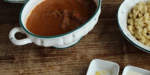 Beitragsbild des Blogbeitrags Kalbsrahmgulasch 