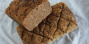 Beitragsbild des Blogbeitrags Emmer-Vollkornbrot