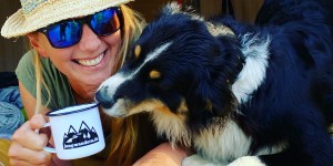 Beitragsbild des Blogbeitrags Über das Camping und Wandern mit Hund – VanDogBlog im Interview
