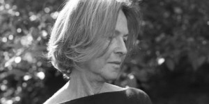 Beitragsbild des Blogbeitrags Louise Glück: Gedichtbände der Nobelpreisträgerin bald auf Deutsch