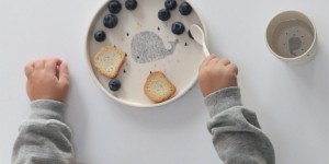 Beitragsbild des Blogbeitrags 5 Überlebenstipps für einen Restaurantbesuch mit zwei Kindern