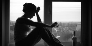 Beitragsbild des Blogbeitrags Unzufriedenheit & die innere Leere – Teil 1: Ursachen & Abhängigkeiten (mehr Geld, mehr Essen, mehr Erfolg)
