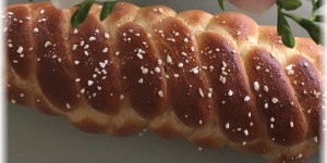 Beitragsbild des Blogbeitrags Striezel-Flechten: 5er – Spindel, hoch geflochten 