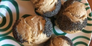 Beitragsbild des Blogbeitrags Vielseitiges Kleingebäck – Mohnflesserl mit Übernachtgare