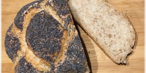Beitragsbild des Blogbeitrags Auf in den Winter – Kartoffel-Lauch Suppe mit Steinpilzpesto 
