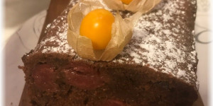 Beitragsbild des Blogbeitrags Nachgebacken – Schoko-Kirschkuchen 