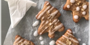 Beitragsbild des Blogbeitrags Kekse backen 2020 – Zwischenstand mit Glühwein