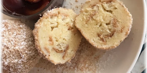 Beitragsbild des Blogbeitrags Topfenknödel mit Zwetschkenkompott