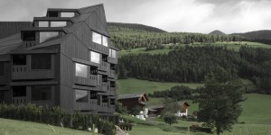 Beitragsbild des Blogbeitrags Bühelwirt Südtirol: Wanderhotel mit Designpreis im Ahrntal 