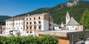 Beitragsbild des Blogbeitrags Hotel Zum Hirschen: Moderne Herberge in Südtirol 
