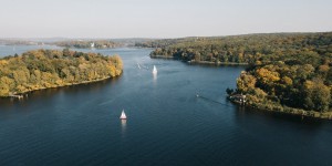 Beitragsbild des Blogbeitrags Potsdam: Hausboot, Kanu und Sightseeing am Wasser