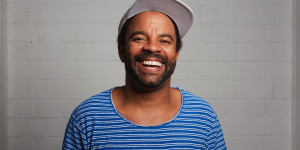 Beitragsbild des Blogbeitrags Insidertipps München: Comedian Simon Pearce