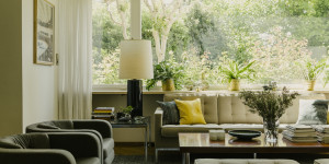 Beitragsbild des Blogbeitrags Villa Fluggi: Meraner Ferienhaus im Retro-Design
