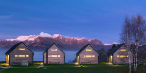 Beitragsbild des Blogbeitrags Nebesa Chalets: Zweisamkeit in den Alpen Sloweniens
