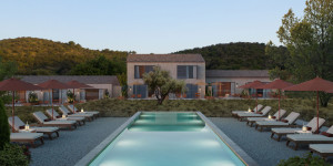 Beitragsbild des Blogbeitrags The Lodge Mallorca: Refugium im Lavendelfeld 