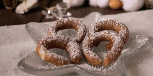 Beitragsbild des Blogbeitrags Weihnachtskekse ♥ gesund, vegan, roh und glutenfrei 
