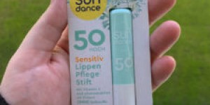 Beitragsbild des Blogbeitrags Ausprobiert: Lippenpflegestift mit LSF 50 von dm 