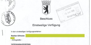 Beitragsbild des Blogbeitrags Bastian Yotta beantragt einstweilige Verfügung gegen Kritiker und Ex-Mitbewohner Simon Bubori