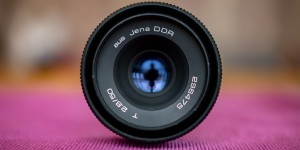 Beitragsbild des Blogbeitrags aus Jena DDR T 50mm f/2.8 (Carl Zeiss Tessar) 