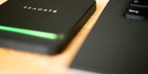 Beitragsbild des Blogbeitrags Lightroom: Was tun, wenn die Fotos nicht mehr auf die Festplatte passen?