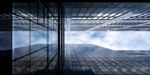 Beitragsbild des Blogbeitrags Video: Architekturfotografie – Wolken erwünscht
