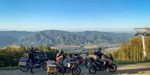 Beitragsbild des Blogbeitrags Kurvenfahrer.at Schotter-Erlebnisse