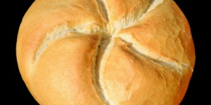 Beitragsbild des Blogbeitrags Die Semmel, das Schatzi und ich.