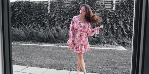 Beitragsbild des Blogbeitrags Flowered dresses also in Fall