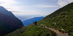 Beitragsbild des Blogbeitrags Etappe 5: Am Tiroler Höhenweg: Wandern von der Lodnerhütte bis zum Partschinser Wasserfall 