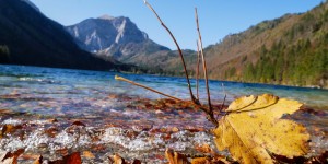 Beitragsbild des Blogbeitrags Der letzte Herbst-Sonnentag bei den Langbathseen. 