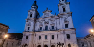 Beitragsbild des Blogbeitrags Salzburg - Jedermann am Domplatz 15.08.22