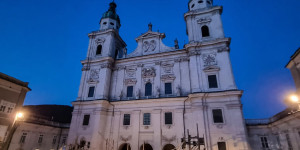 Beitragsbild des Blogbeitrags Salzburg - Jedermann am Domplatz 15.08.22 