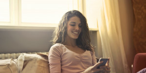 Beitragsbild des Blogbeitrags WhatsApp will let you shop directly from chats | Engadget