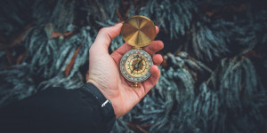 Beitragsbild des Blogbeitrags The essential guide to server-side tracking