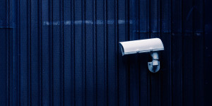 Beitragsbild des Blogbeitrags Massive online surveillance by PenLink: Google is ‘best, Apple ‘phenomenal