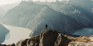 Beitragsbild des Blogbeitrags Alpenüberquerung: 10 Tipps von Planung bis Reiseende