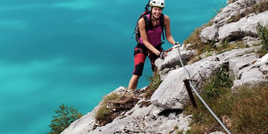 Beitragsbild des Blogbeitrags Der starke Partner am Klettersteig: Mit dem Bergführer möglichen Gefahren trotzen 