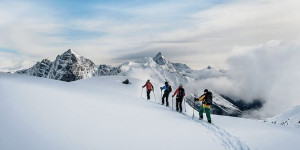 Beitragsbild des Blogbeitrags 4 gute Gründe, um mit dem Skitourengehen anzufangen