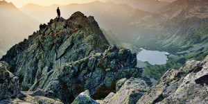 Beitragsbild des Blogbeitrags Wanderurlaub alleine – einsam oder besonders?