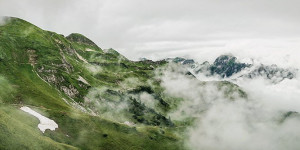 Beitragsbild des Blogbeitrags Wie entsteht eine nachhaltige Reise in den Alpen?
